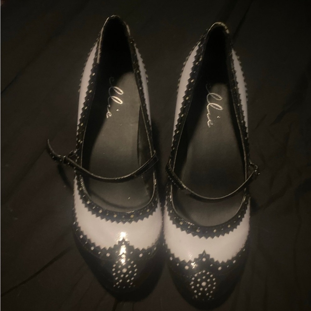 Ellie Black and White Heels